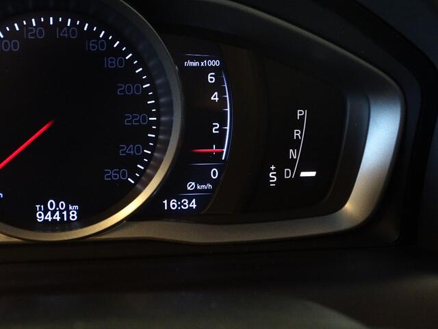 Volvo XC60 2.0 T5 FWD Ocean Race | Trekhaak | Panoramadak