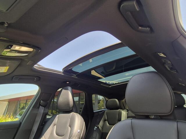 Volvo XC60 2.0 T8 Plug-in hybrid AWD Ultra Dark LongRange/Trekhaak/21Inch/Panodak etc.