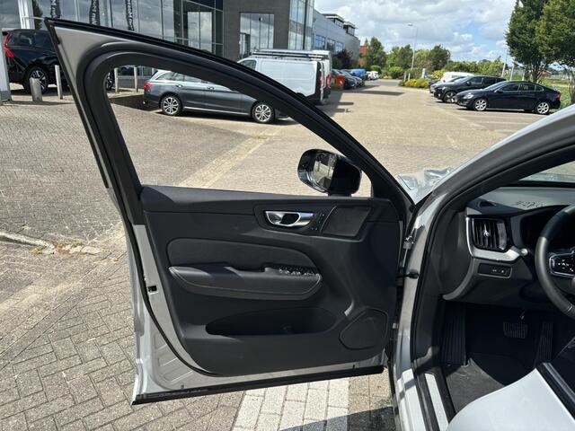 Volvo XC60 2.0 T8 Plug-in hybrid AWD Plus Dark