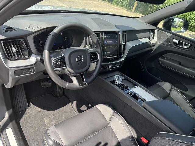 Volvo XC60 2.0 T8 Plug-in hybrid AWD Plus Dark