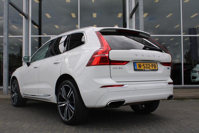 Volvo XC60 T8 Automaat Twin Engine AWD Inscription | Head-Up | Pano-dak | Trekhaak | Verw. stoel & stuurwiel | 21" LMV
