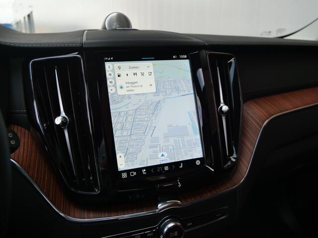 Volvo XC60 2.0 T6 350pk Plug-in hybrid AWD Ultimate Bright Schuifdak / Luchtvering / Head-up display