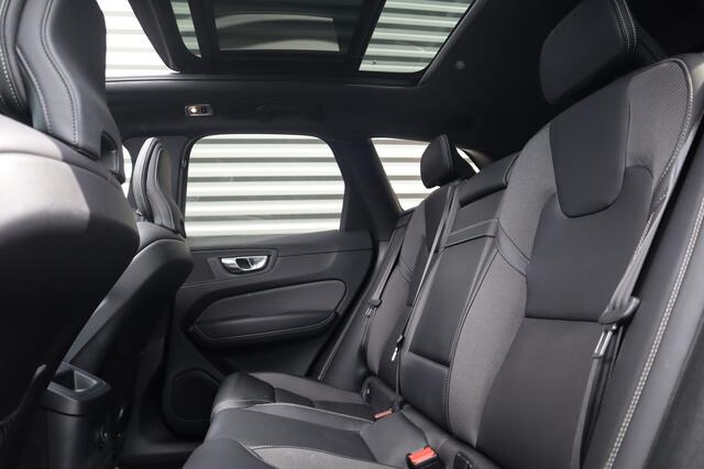 Volvo XC60 2.0 Recharge T6 AWD R-Design Panorama dak / Head-Up / Harman Kardon / 360 camera / Adaptieve cruise /