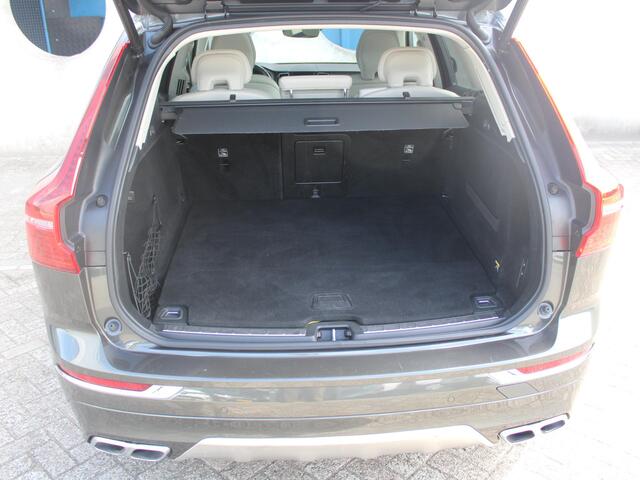 Volvo XC60 2.0 T8 Twin Engine AWD Inscription | ELEKTRISCH SCHUIFDAK | LEDEREN BEKLEDING |