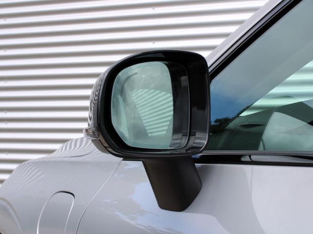 Volvo XC60 T6 350PK Plug-in hybrid AWD Ultimate Dark Automaat / Trekhaak / 360* Camera / Panoramisch Dak / Head Up Display / Harman Kardon audio