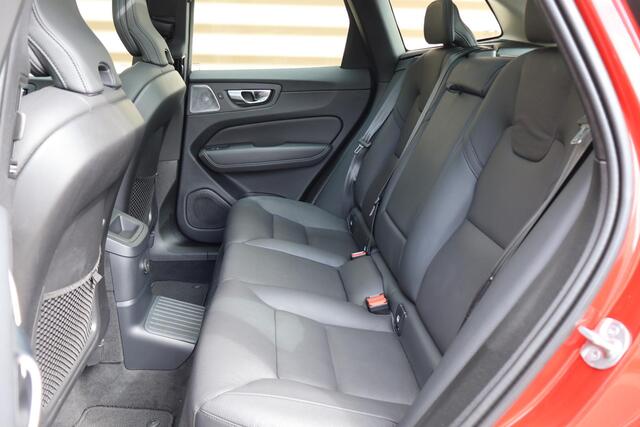 Volvo XC60 2.0 T6 Plug-in hybrid AWD Ultimate Dark