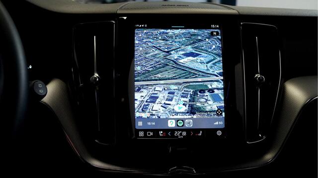 Volvo XC60 2.0 T6 AWD 293kW/399pk Aut8 Plug-in Hybrid Long Range R-Design LUCHTVERING + PANORAMADAK + HARMAN/KARDON + ADAPT.CRUISE + PILOT ASSIST + STOELVERARMING V&A + 360 CAMERA + LANE ASSIST + BLIS + GOOGLE NAVI + PD-GLASS + PARKSENSOREN V&A + 22" LM-VELGEN!!