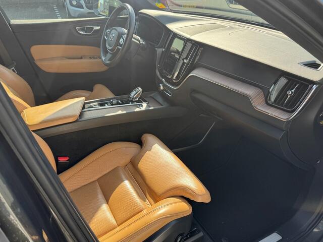 Volvo XC60 2.0 B4 INSCRIPT.