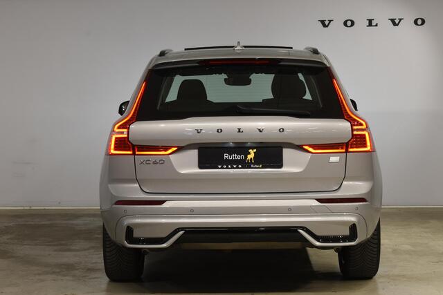 Volvo XC60 T6 350PK Automaat AWD Plus Dark / Navigatie / 360 Camera / Adaptieve Cruise Control / Stuur & Stoelverwarming / Elektr. Achterklep / Schuifdak / LM Velgen / Trekhaak