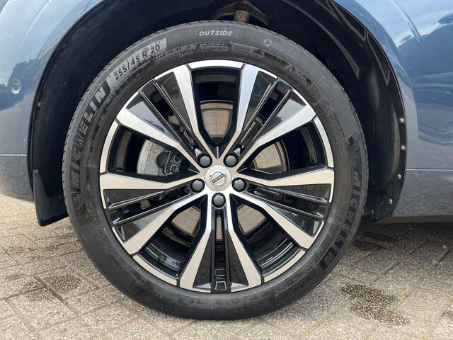 Volvo XC60 2.0 T6 Plug-in hybrid AWD Ultimate Bright / 360 camera / Trekhaak semi elektrisch / Head up display / 2250kg trekgewicht /