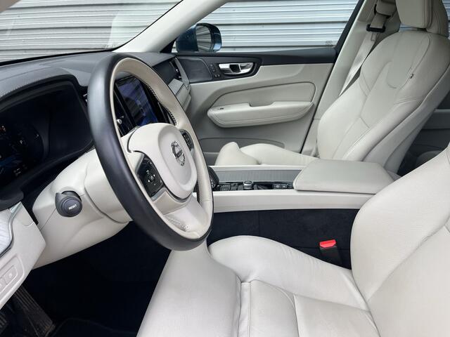 Volvo XC60 2.0 T6 Plug-in hybrid AWD Ultimate Bright / 360 camera / Trekhaak semi elektrisch / Head up display / 2250kg trekgewicht /