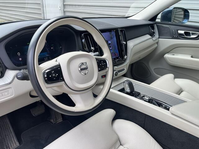 Volvo XC60 2.0 T6 Plug-in hybrid AWD Ultimate Bright / 360 camera / Trekhaak semi elektrisch / Head up display / 2250kg trekgewicht /