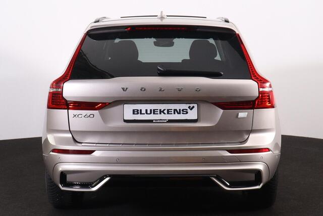 Volvo XC60 T6 Recharge AWD Plus Dark - LONG RANGE - Panorama/schuifdak - IntelliSafe Assist & Surround - 360º Camera - Harman/Kardon audio - Adaptieve LED koplampen - Verwarmde voorstoelen, stuur & achterbank - Parkeersensoren voor & achter - Elektr. bedienb. voorst