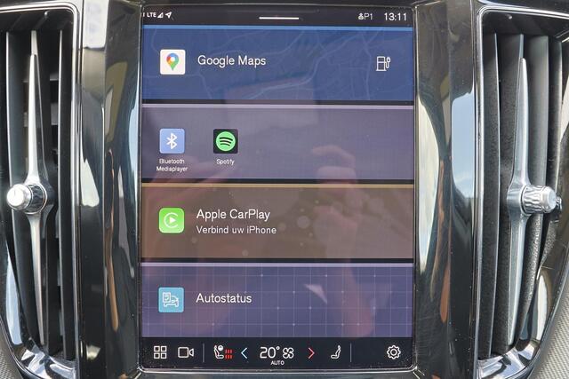 Volvo XC60 T6 Recharge AWD Plus Dark - LONG RANGE - Panorama/schuifdak - IntelliSafe Assist & Surround - 360º Camera - Harman/Kardon audio - Adaptieve LED koplampen - Verwarmde voorstoelen, stuur & achterbank - Parkeersensoren voor & achter - Elektr. bedienb. voorst