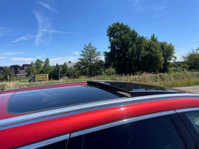 Volvo XC60 2.0 T8 Twin Engine AWD Inscription, Panorama/schuifdak, elektr.trekhaak