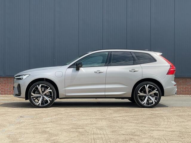 Volvo XC60 2.0 T6 Plug-In Hybrid AWD Dark Panoramadak / Trekhaak / Leder