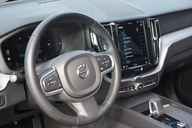 Volvo XC60 2.0 T6 Plug-in Hybrid AWD 350 PK Inscription Expression, Leder, Panoramadak, Camera,