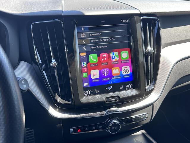 Volvo XC60 2.0 T5 R-Design | 22 inch | Adaptive Cruise control | Camera | Keyless