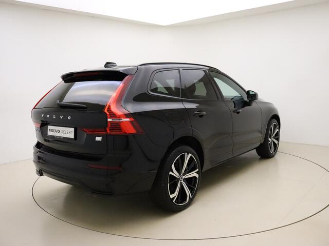 Volvo XC60 T6 350pk AWD Plus Dark / Elektr. Sportstoelen / Panoramadak / H&K Audio / 21'' / 360 Camera / Adapt. Cruise / BLIS / Elektr. Achterklep / Getint glas /
