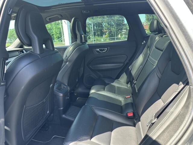 Volvo XC60 2.0 T8 Twin Engine AWD R-Design / Trekhaak / Pano. dak / Massagestoelen / Verwarmde en geventileerde stoelen / Elek. stoelen / Luchtvering / 360 camera / Pilot assist /