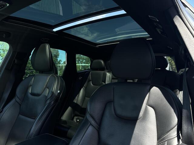 Volvo XC60 2.0 T8 Twin Engine AWD R-Design / Trekhaak / Pano. dak / Massagestoelen / Verwarmde en geventileerde stoelen / Elek. stoelen / Luchtvering / 360 camera / Pilot assist /