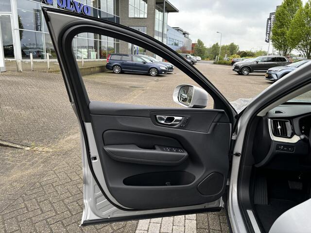 Volvo XC60 2.0 T6 Long Range Plug-in hybrid AWD Inscription | Memorystoelen | Schuif-/kanteldak| Park Camera | Keyless Entry