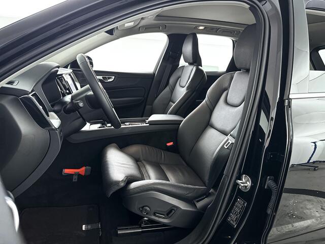 Volvo XC60 T8 Aut. Plug-in hybrid AWD Ultra Bright | Panoramadak | Luchtvering | 360° camera | Harman Kardon | Trekhaak