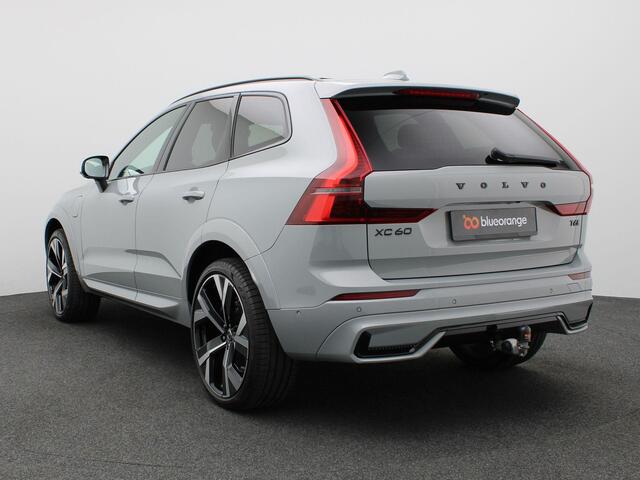 Volvo XC60 2.0 T6 Plug-in hybrid AWD Plus Black Edition Trekhaak inklapbaar, Panoramadak, 22" velgen, Getint Glas, Nappa Leder, 360 Camera, Elek. stoelen, Stoelverwarming, Keyless, Dodehoek Detectie, LED koplampen