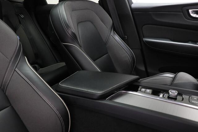 Volvo XC60 2.0 Recharge T6 AWD R-Design | LIGHTNING / LOUNGE- PACK | PANORAMADAK | HEAD UP | 360 CAMERA | TREKHAAK