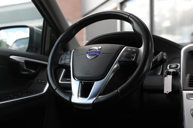 Volvo XC60 2.0 T6 Polar+ | 306PK 2000KG Trekgewicht | Afneembare trekhaak | Voorruit verwarming