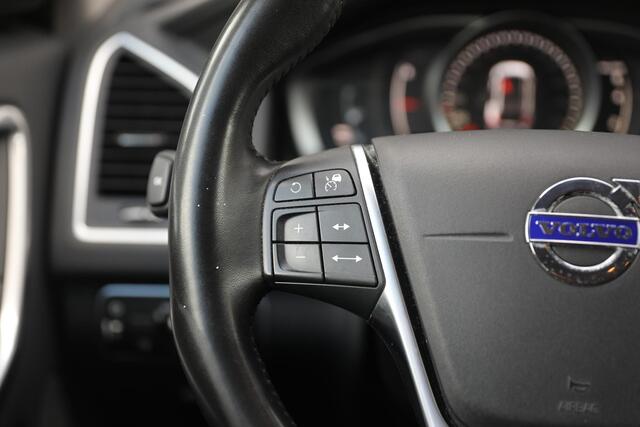 Volvo XC60 2.0 T6 Polar+ | 306PK 2000KG Trekgewicht | Afneembare trekhaak | Voorruit verwarming