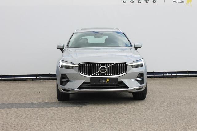 Volvo XC60 T6 350PK Long Range Plug-in hybrid AWD Plus Bright Panoramisch schuif-kanteldak / Google infotainment / Lederen bekleding / Parkeersensoren voor en achter met parkeercamera / Road Sign information / Cruise Control