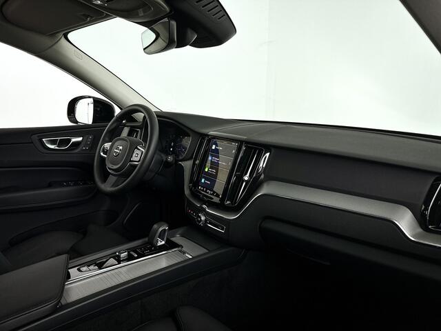 Volvo XC60 T6 Aut. Plug-in hybrid AWD Plus Dark | Panoramadak | 360° camera | Stoel- en stuurverwarming | Trekhaak