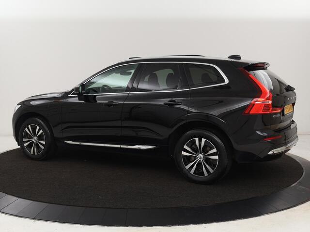 Volvo XC60 2.0 T6 Plug-in hybrid AWD Core Bright | Panoramadak | Leder | Stoel & stuurverwarming | Adaptive cruise | Harman/Kardon | Camera | Carplay | Achterbankverwarming | PHEV