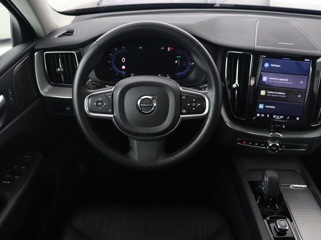 Volvo XC60 2.0 T6 Plug-in hybrid AWD Core Bright | Panoramadak | Leder | Stoel & stuurverwarming | Adaptive cruise | Harman/Kardon | Camera | Carplay | Achterbankverwarming | PHEV
