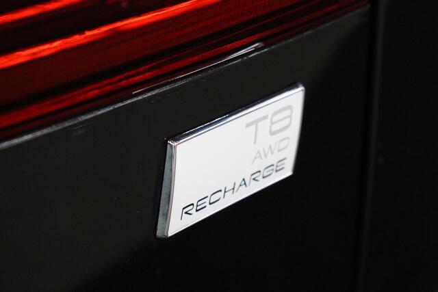 Volvo XC60 T8 Recharge AWD Ultimate Dark Volvo XC60 T8 Plug-in hybrid AWD Ultimate Dark - LONG RANGE - Panorama/schuifdak - IntelliSafe Assist & Surround - 360º Camera - Verwarmde voorstoelen, stuur & achterbank - Parkeersensoren voor & achter - Elektr. bedienb. voo