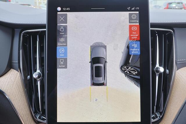 Volvo XC60 T8 Recharge AWD Ultra Dark - LONG RANGE - Panorama/schuifdak - IntelliSafe Assist & Surround - 360º Camera - Harman/Kardon audio - Adaptieve LED koplampen - Verwarmde voorstoelen, stuur & achterbank - Parkeersensoren voor & achter - Elektr. bedienb. voors