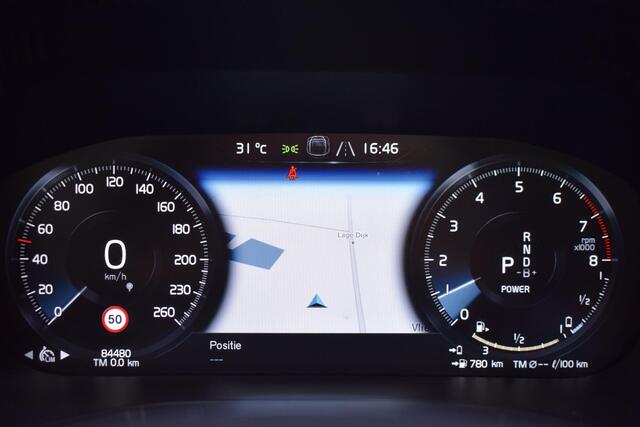 Volvo XC60 2.0 T8 AWD Momentum Pro met Pano