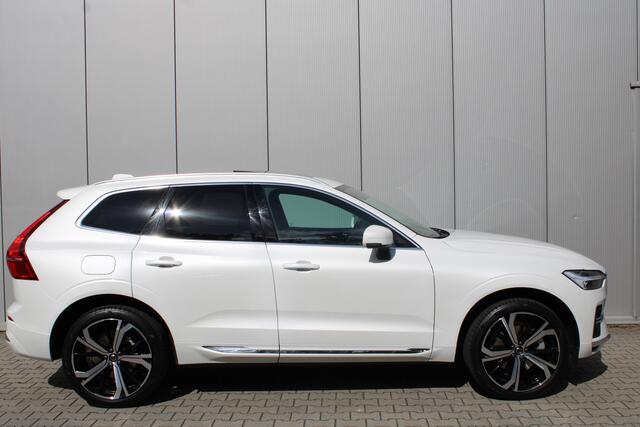 Volvo XC60 T8 455 pk Plug-in hybrid AWD Plus Bright | Trekhaak | Harman Kardon | Verw. voorruit