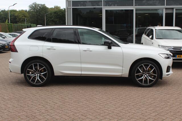 Volvo XC60 2.0 T5 AWD Inscription / Trekhaak / Camera / Luchtvering / Leder / 20'' / Navigatie / Dodehoek / DAB / Cruise Control