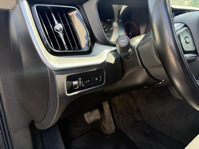 Volvo XC60 2.0 Recharge T6 AWD R-Design H&K l CarPlay l Pano