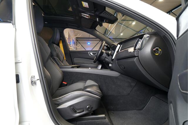 Volvo XC60 2.0 T8 AWD 342kW/465pk Aut8 Polestar Engineered BOWERS&WILKINS + ÖHLINS ONDERSTEL + PANORAMADAK + PILOT ASSIST + FULL LED KOPLAMPEN + 360 CAMERA + STANDKACHEL + ON-CALL + ADAPT.CRUISE + STOEL-&STUURVERWARMING + 22" LM-VELGEN!!