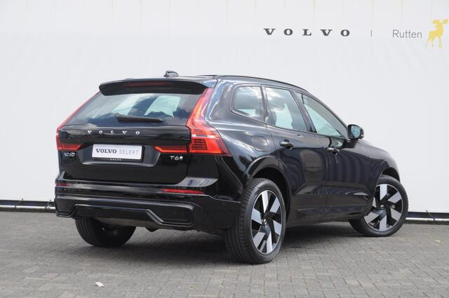 Volvo XC60 T6 350PK Automaat AWD Ultra Dark Trekhaak / BLIS / Harman Kardon audio / Head-up display / Harman Kardon audio / Panoramadak / BLIS / Elektrisch bedienbare voorstoelen / Memory seats / Verwarmbare stoelen / Keyless entry /