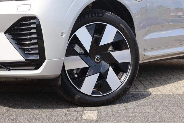 Volvo XC60 T6 Plug-in hybrid AWD Ultra Dark | Trekhaak elektr. | Head-up display | Panoramadak