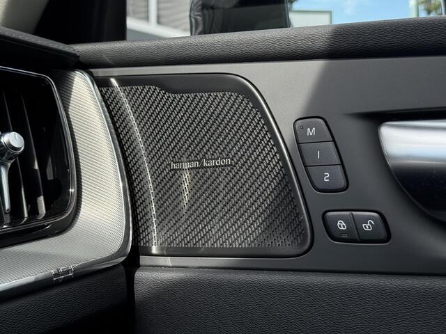 Volvo XC60 2.0 T8 Plug-in hybrid AWD Plus Black Edition |Pano |Head-up |360° |Harman/Kardon |Memory |ACC
