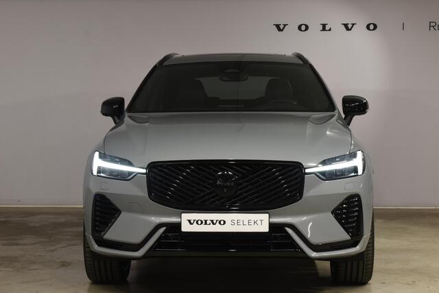 Volvo XC60 T6 350PK AWD Plus Black Edition / Head Up Display / 360 Camera / Panorama Dak / Lederen Bekleding / Elektrische Stoelen / Stuur & Stoelverwarming /
