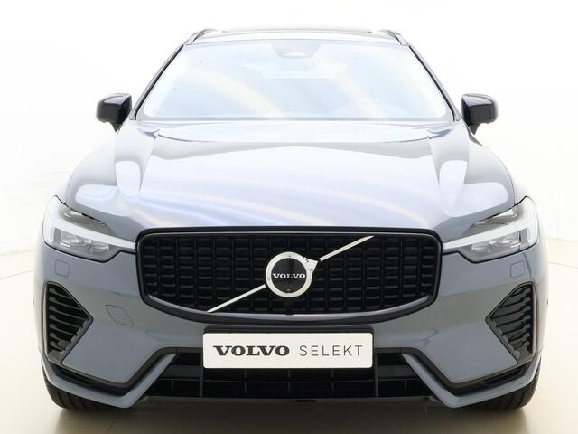 Volvo XC60 T6 350pk AWD Plus Dark / Harman en Kardon audio / Panorama dak / Camera rondom /