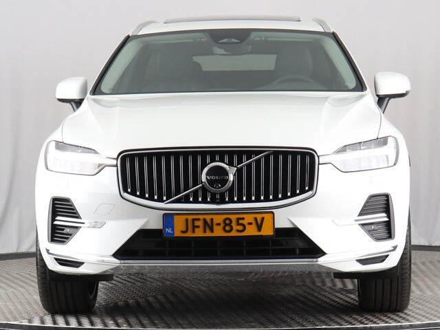 Volvo XC60 2.0 T8 Plug-in hybrid AWD Ultra Black Edition (Luchtvering / Pano / Stoelkoeling-verw. / H&K / 21'')