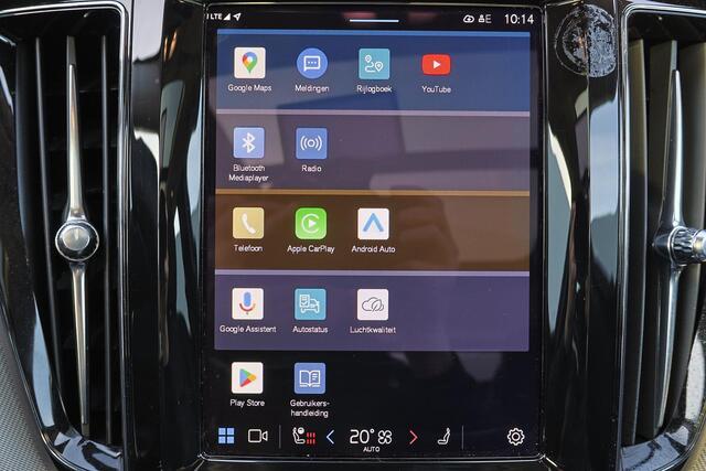 Volvo XC60 T6 Recharge AWD Plus Dark - Panorama/schuifdak - IntelliSafe Assist & Surround - 360º Camera - Verwarmde voorstoelen, stuur & achterbank - Parkeersensoren voor & achter - Elektr. bedienb. voorstoelen met geheugen - Draadloze tel. lader - Elektr. inklapbar