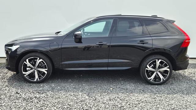 Volvo XC60 2.0 T8 PHEV AWD Ultra Dark Head up - Lighting Pack - Leder pakket - 360 Camera - 21"Licht metalen velgen - Alarm - Privacy glas